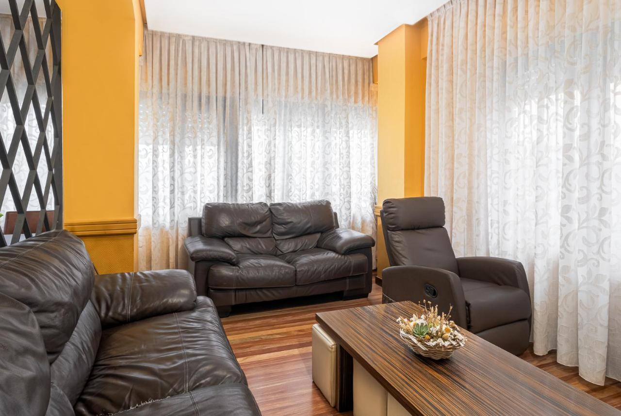 Hotel Regio Торелавега Екстериор снимка